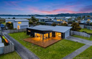 279 Cook Drive, Whitianga