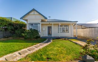 35 Raymond Street, West End