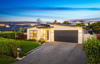 5 Karo Road, Beachlands