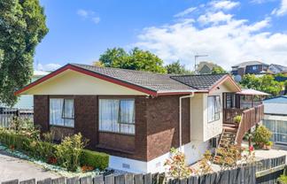 99 Dinsdale Road, Dinsdale