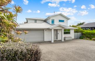 18 Bella Vista Drive, Gulf Harbour