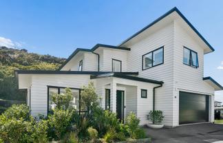110 Silverstream Road, Crofton Downs