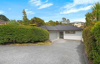 5 Springwater Vale, Unsworth Heights