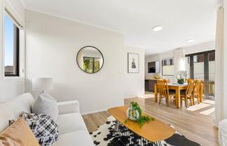 6 Ashurst Lane, Greenhithe