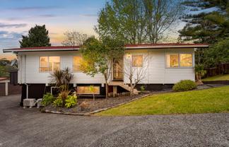 19 McPhail Street, Birkdale