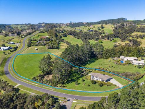 45 Manuka Grove, Helensville