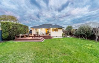 43 Daniels Road, Redwood