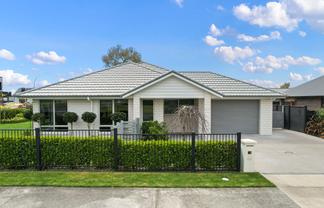 44 Rose Leigh Drive, Cambridge