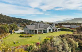 31 Matheson Crescent, Albert Town