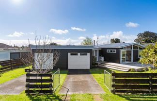 30 Domain Street, Waiuku