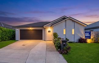 23 Soaring Bird Drive, Takanini