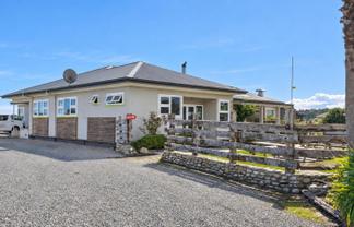 Hotel & Campground – Little Wanganui