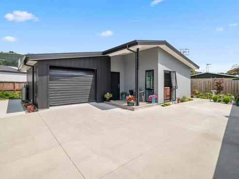10A Darroch Street, Fairy Springs