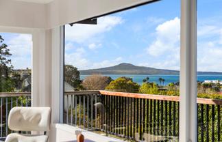 28 Fern Glen Road North, St Heliers