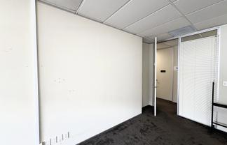 Compact Takapuna Office | 70 m2