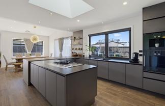 55 Blunden Road, Lincoln