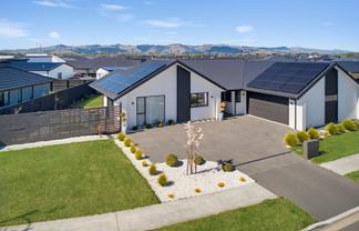 55 Blunden Road, Lincoln