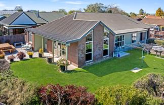 150 Royal Park Drive, Parklands