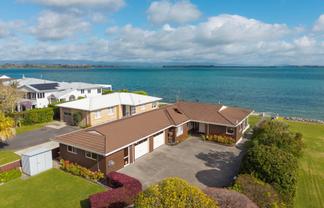 9 Strange Grove, Matua