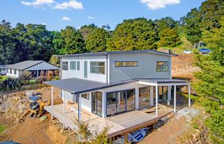 6 Watercourse Way, Tikipunga