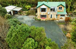 8 Hillcroft Road, Horokiwi