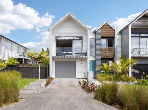74 Caldera Drive, Long Bay
