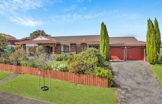 16 Landsberg Way, Windsor Park
