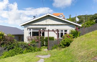 19 Cam Street, Island Bay