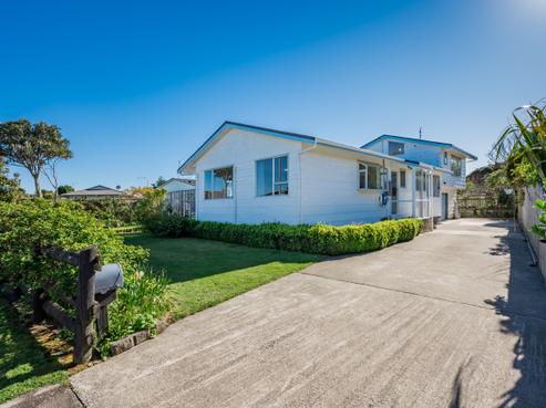 4 Elder Grove, Paraparaumu