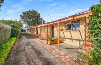 21 Whiritoa Beach Road, Whiritoa