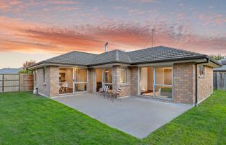 24 Wellington Street, Ashley