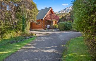 64 Tinline Terrace, Lyford
