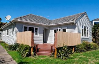 132 Wellington Rd, Paekakariki