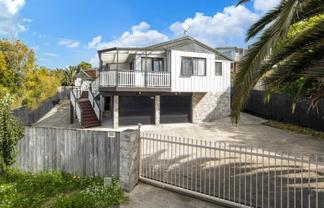 7A & 1/7A Tirimoana Road, Te Atatu South