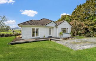 26 Puriri Glade, Maungaturoto