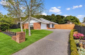 54 Kuripaka Crescent, The Gardens
