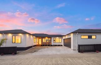 5 & 5A Hayley Court, Millwater