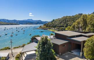 354b Waikawa Road, Waikawa