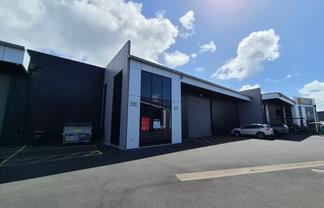 Modern Industrial Warehouse