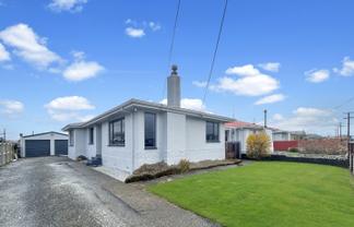 137 Edinburgh Crescent, Waikiwi
