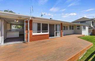 1 Weka Street, Matua