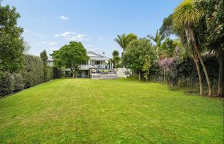 22 Belle Vue Avenue, Northcote Point
