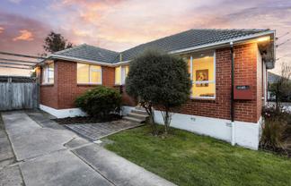 8 Eastbank Street, Waverley