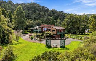 111 Te Henga Road, Waitakere