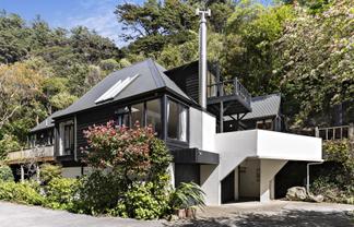 18 Marama Terrace, Eastbourne