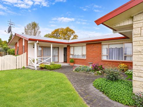 19 Winstone Avenue, Chartwell