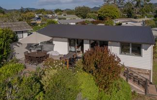 17 McCall Ave, Pauanui