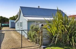 12 Norfolk Street, Patea