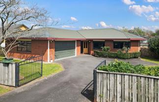 25 Admiral Crescent, Flagstaff