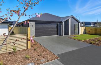 89 Bill Hammond Drive, Belfast